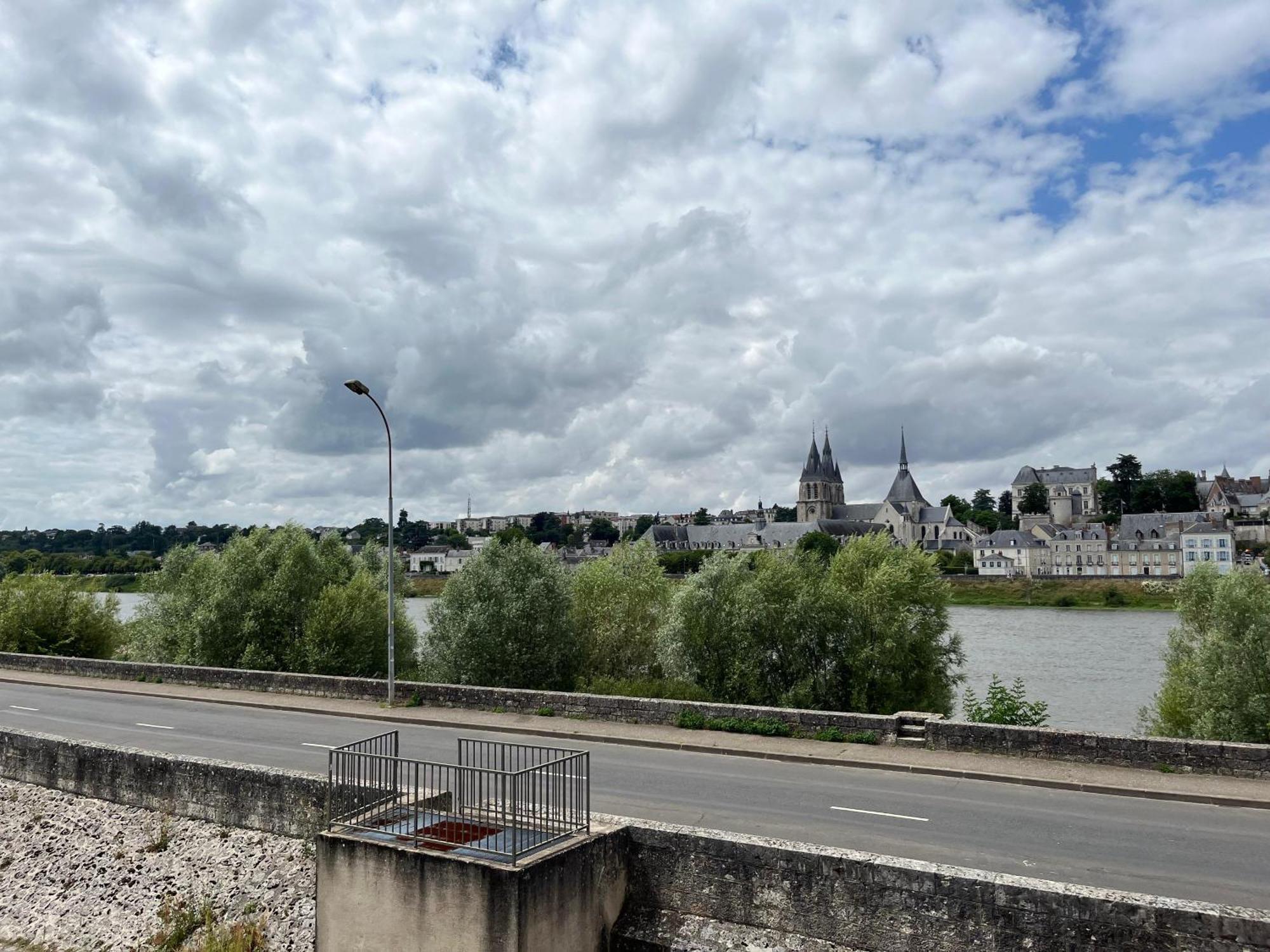 Апартаменты Quai De La Loire Блуа Экстерьер фото