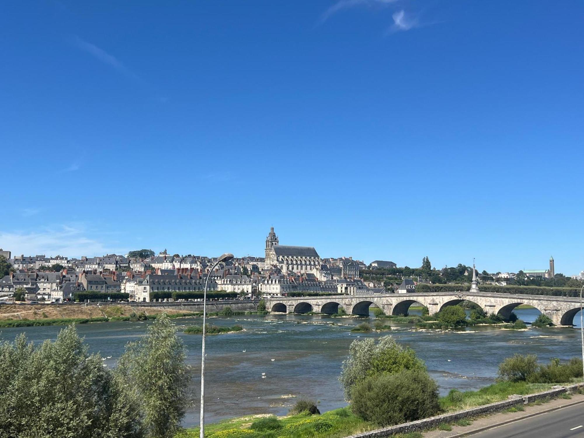 Апартаменты Quai De La Loire Блуа Экстерьер фото